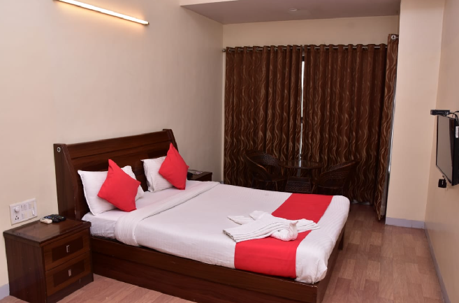 1 x Deluxe A/C Room